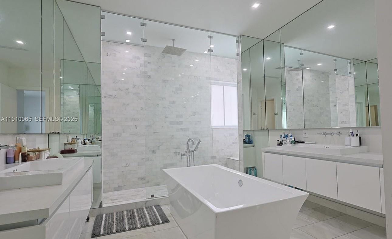 8277 NW 34th Street — photo 8