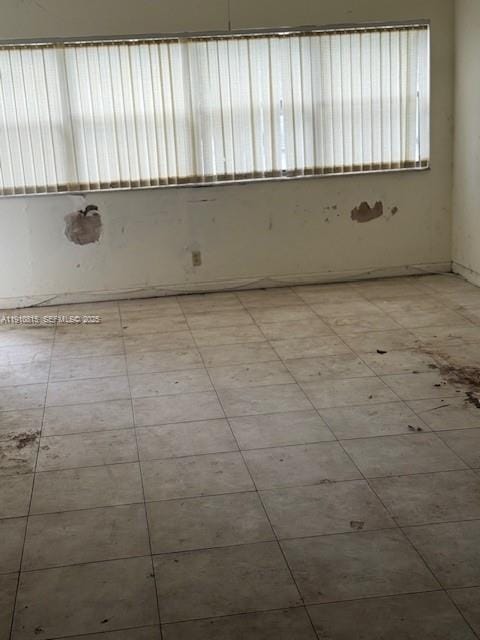 200 Lakeview Drive 102, Weston, FL 33326 photo 3