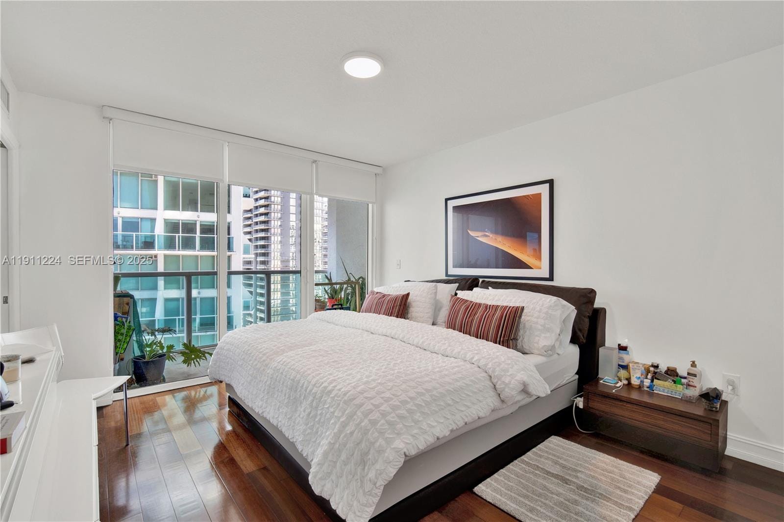 31 SE 5th Street 2910, Miami, FL 33131 photo 18