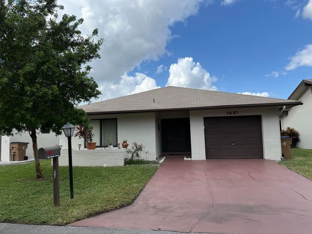 1687 SW 20th Terrace, sold in Meadows Of Crystal Lake, Deerfield Beach, FL