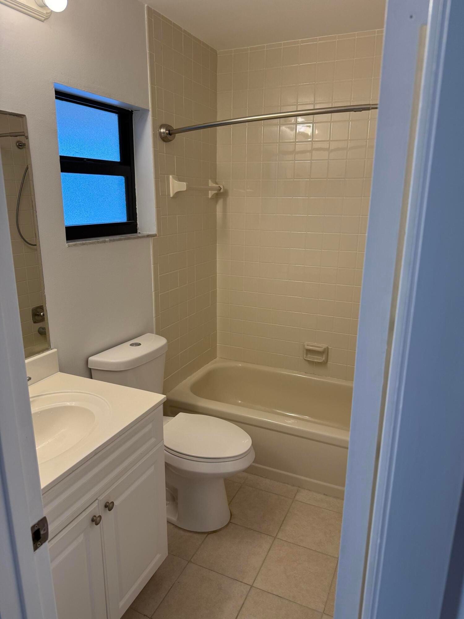 1687 SW 20th Terrace, Deerfield Beach, FL 33442 photo 2