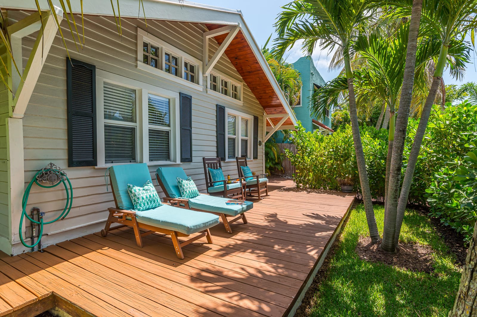 715 Palm Street, West Palm Beach, FL 33401 photo 2