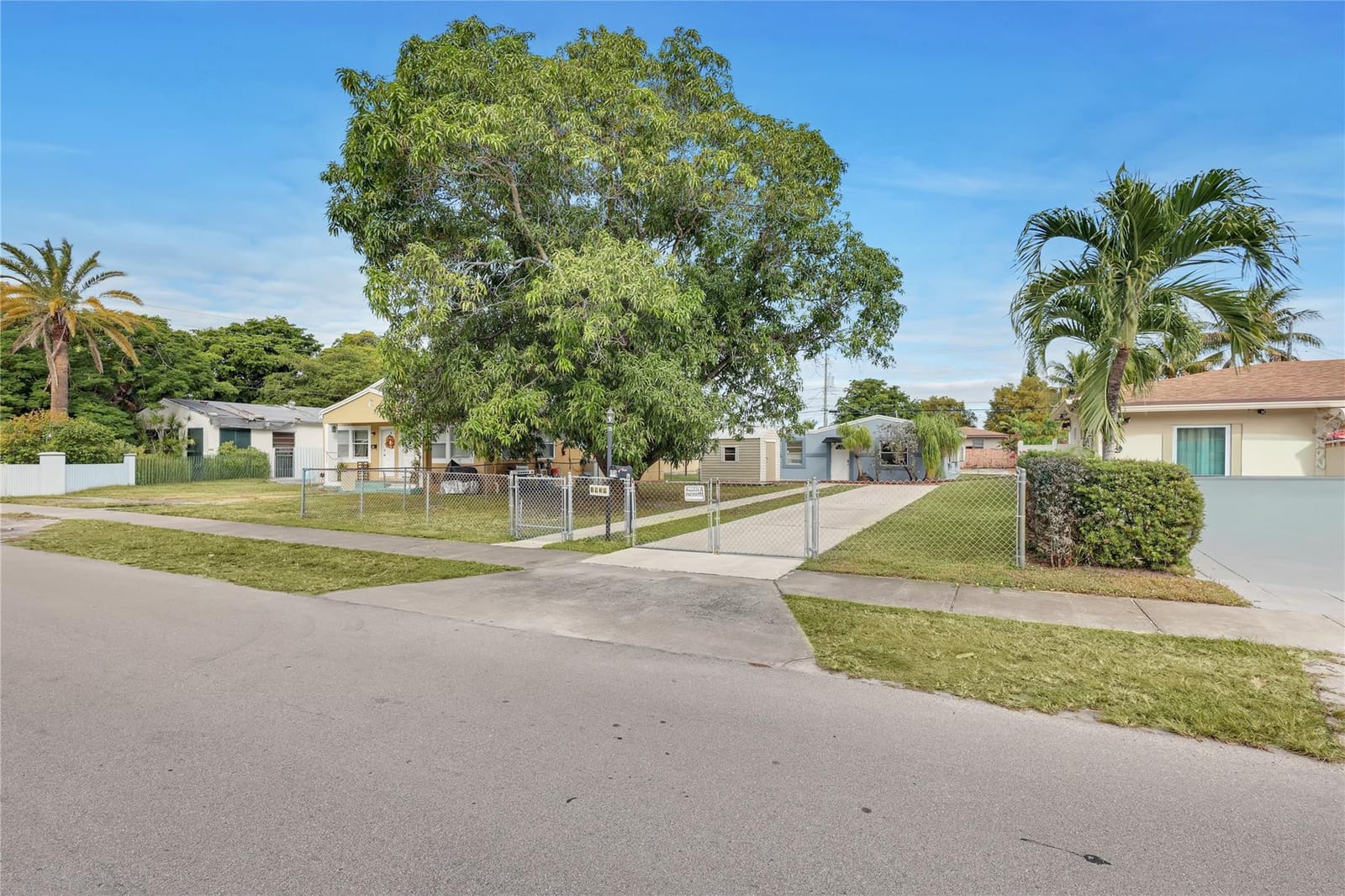 1939 Arthur Street, Hollywood, FL 33020 photo 19