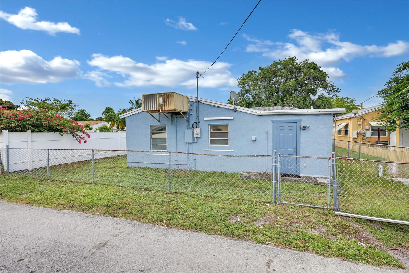 1939 Arthur Street, Hollywood, FL 33020 photo 20