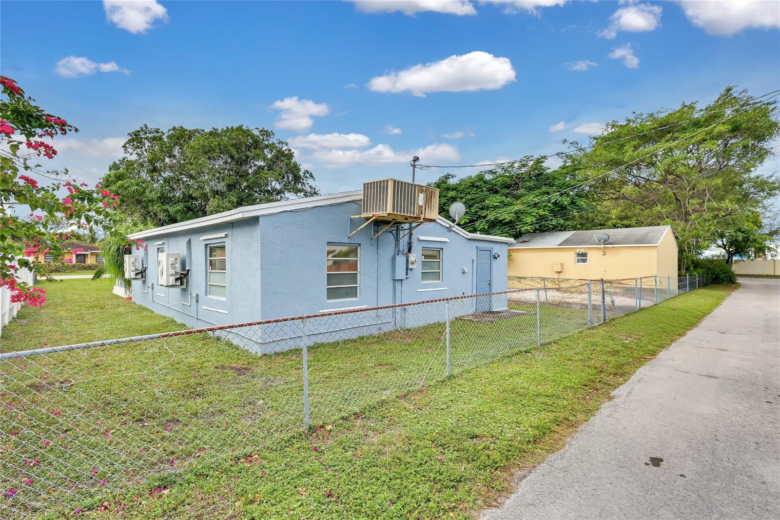 1939 Arthur Street, Hollywood, FL 33020 photo 21