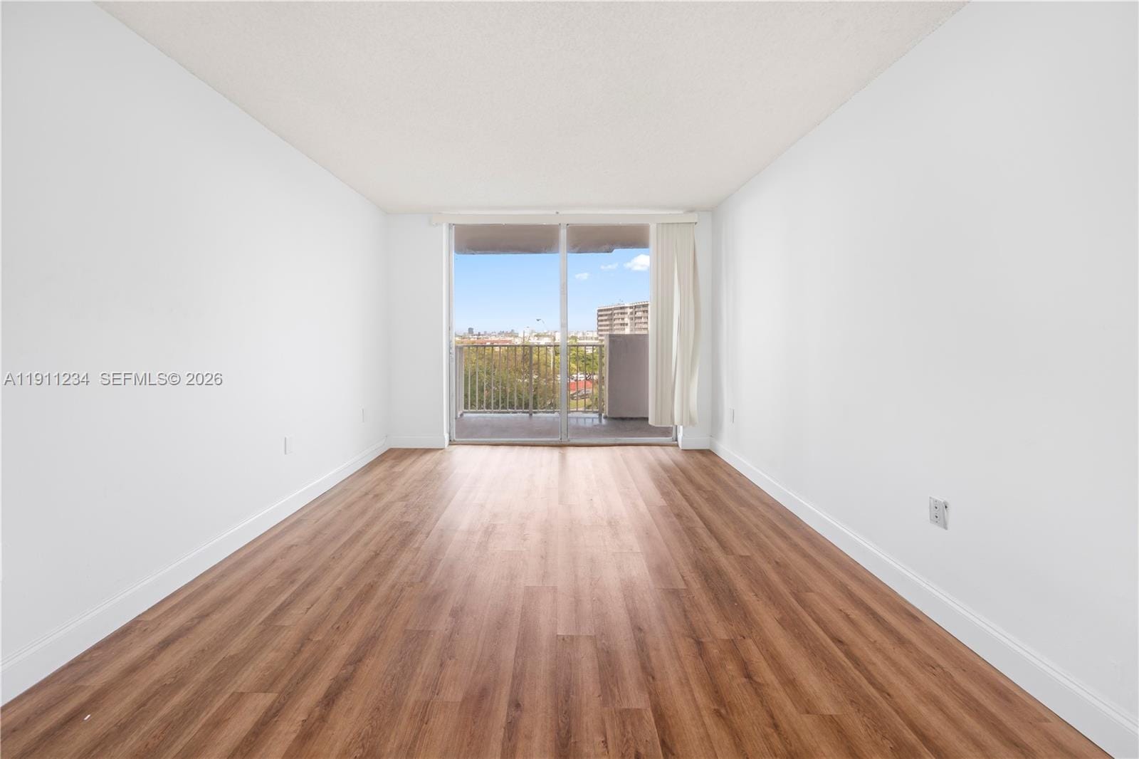 1300 NE Miami Gardens Drive 512E — photo 10