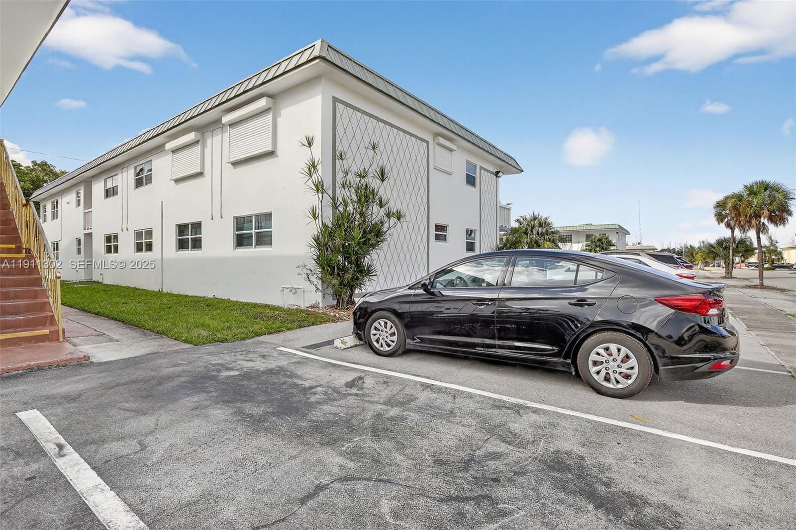 1354 N 12th Court 11B, Hollywood, FL 33019 photo 28