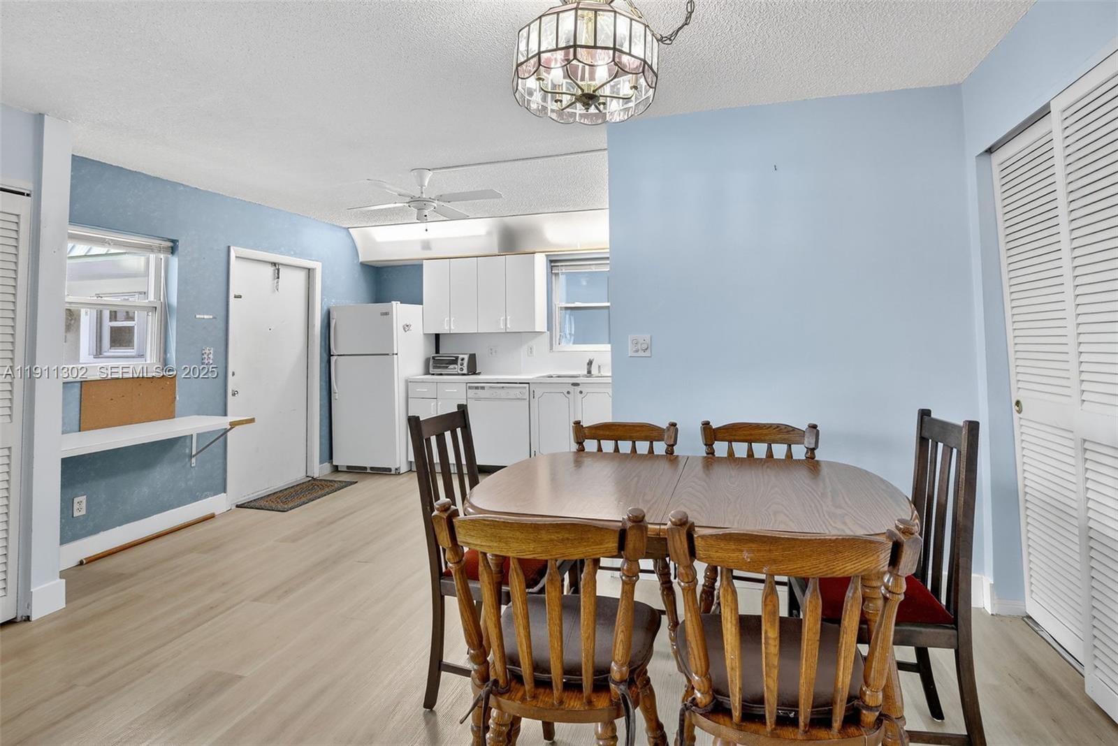 1354 N 12th Court 11B — photo 4