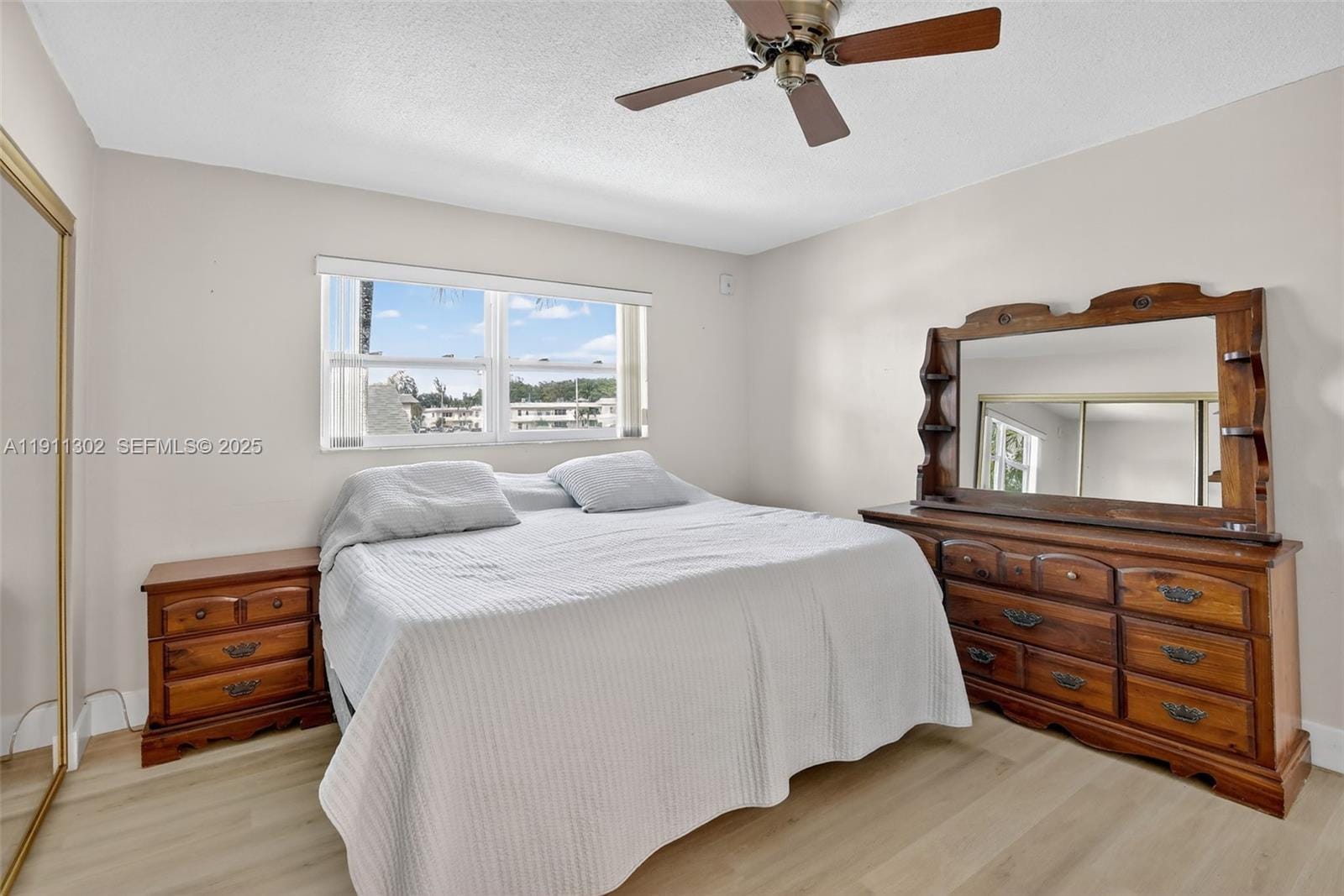 1354 N 12th Court 11B — photo 8