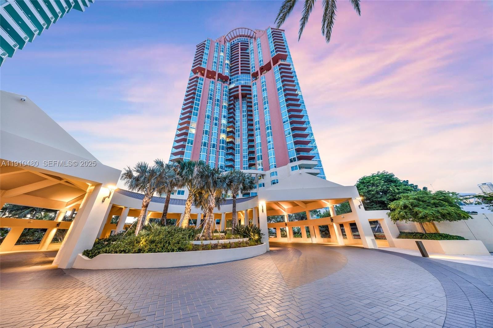 300 S Pointe Drive 1702, Miami Beach, FL 33139 photo 14