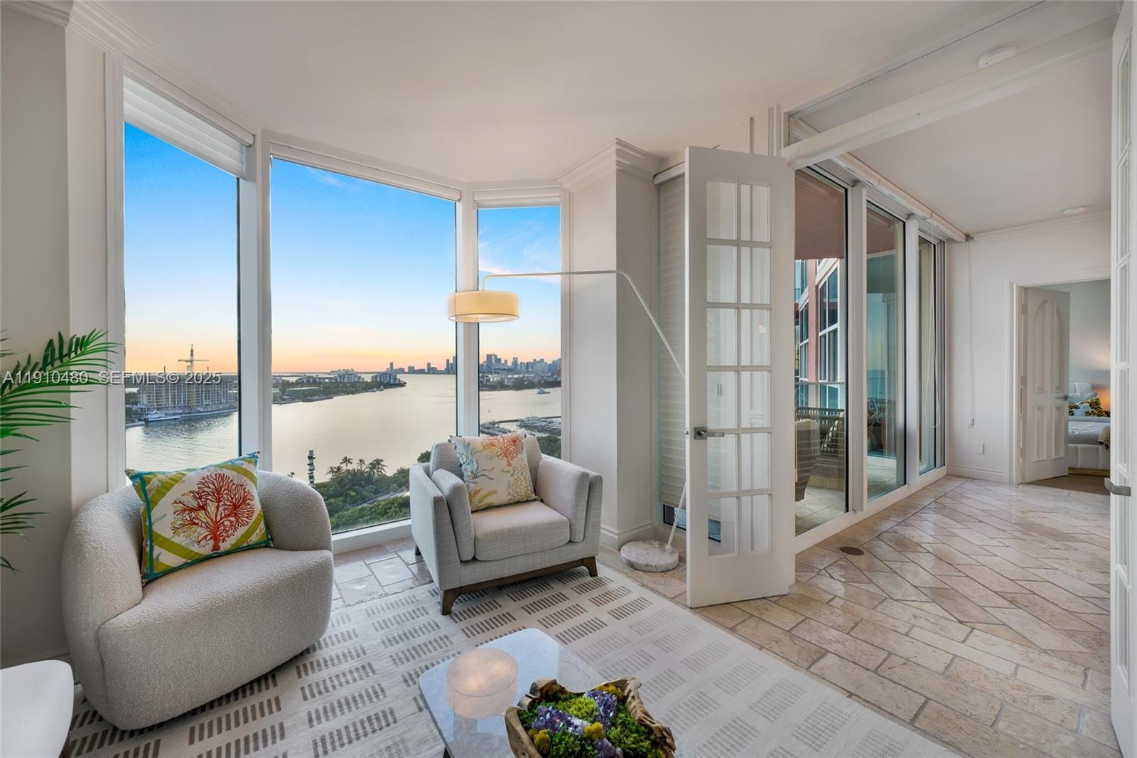 300 S Pointe Drive 1702, Miami Beach, FL 33139 photo 3