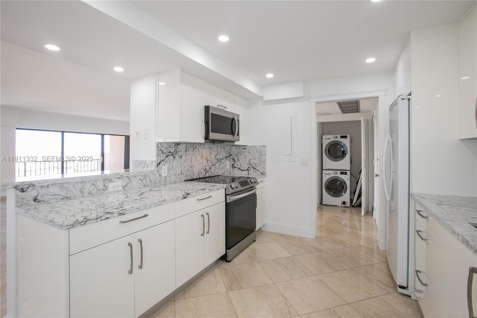 1800 NE 114th Street 2011, Miami, FL 33181 photo 5