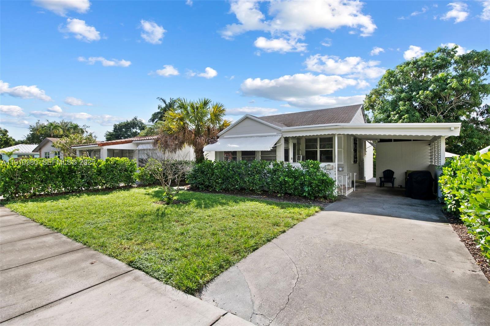 2230 Cleveland Street, Hollywood, FL 33020, Hollywood