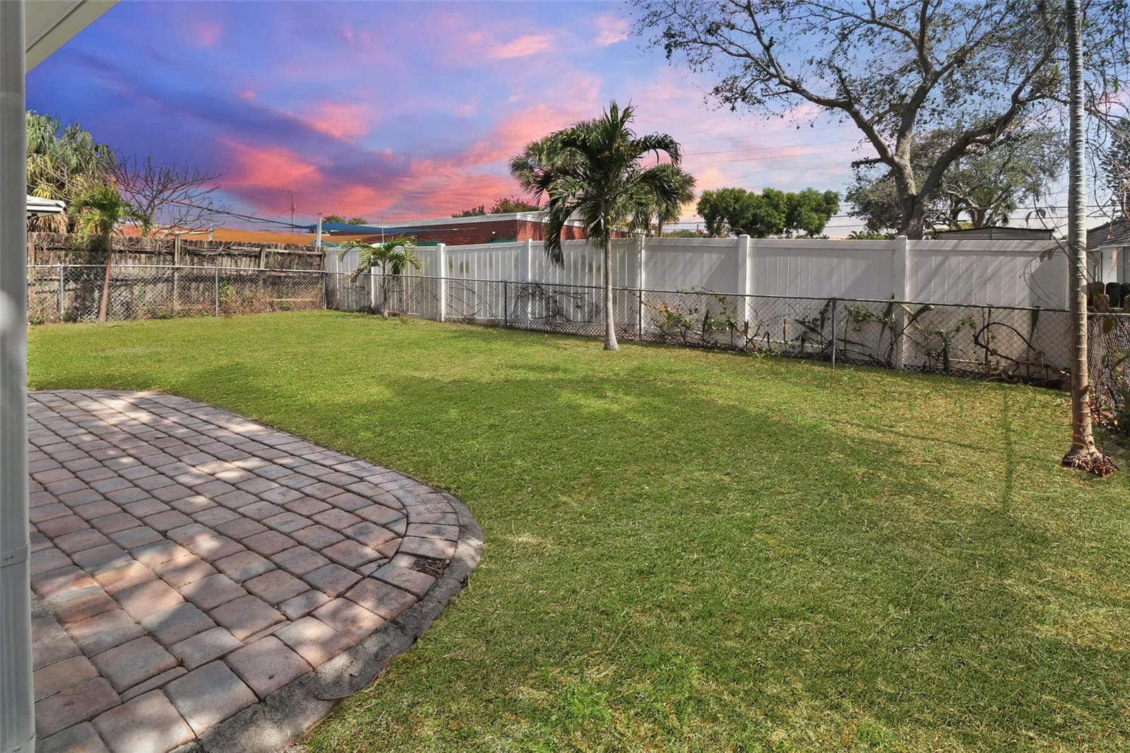 104 SE 10th Avenue, Pompano Beach, FL 33060 photo 23