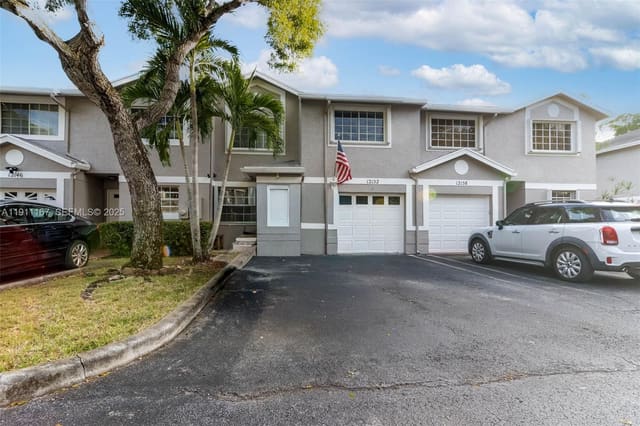 12152 SW 49th Court, Cooper City, FL 33330