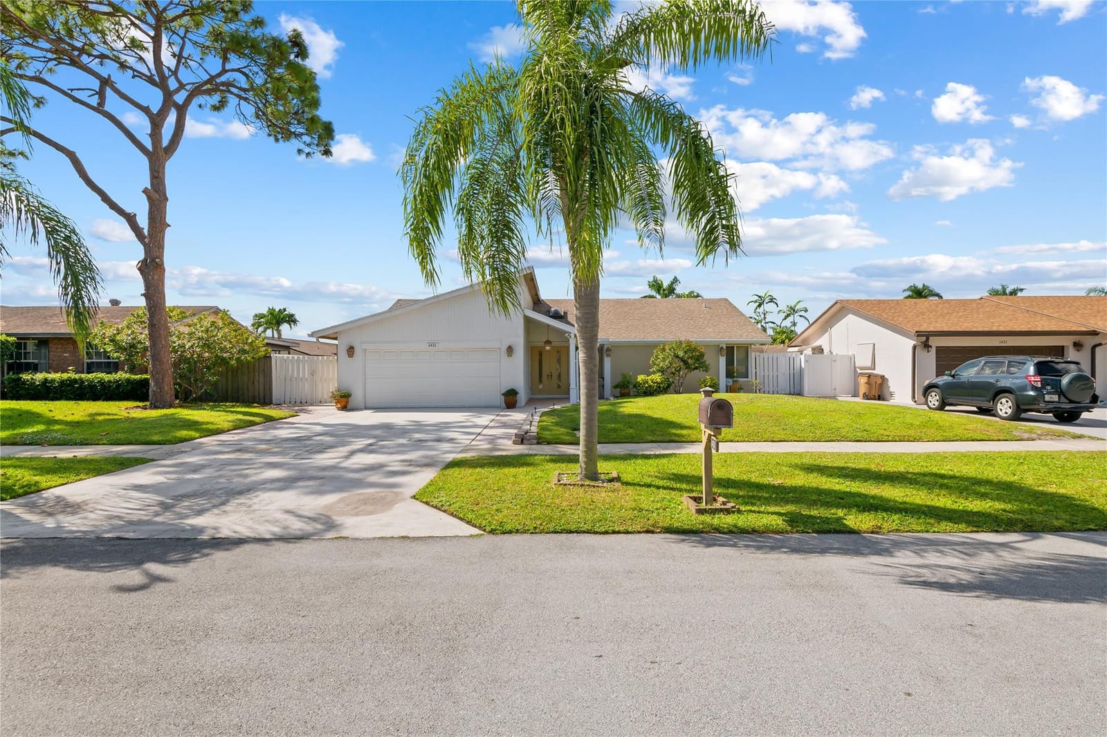 1431 SW 25th Avenue, Deerfield Beach, FL 33442