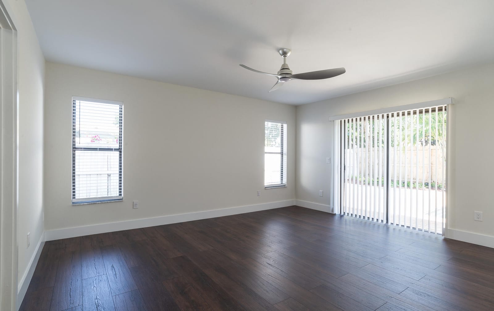 4218 Woods End Road — photo 11