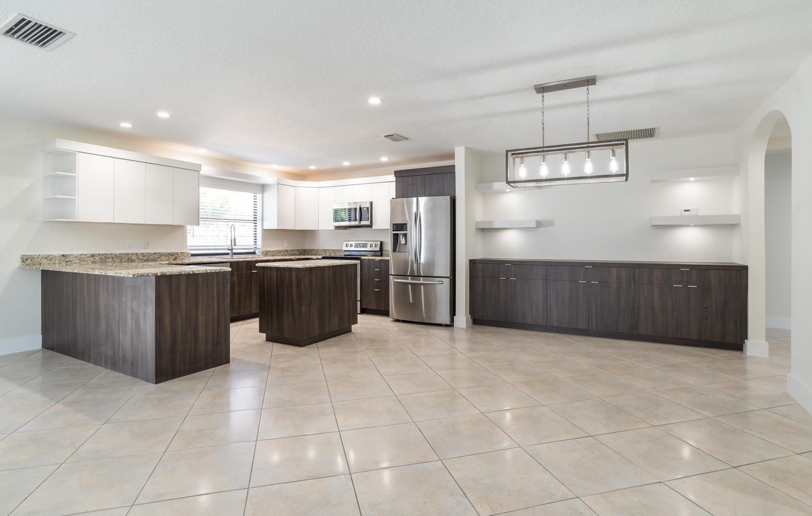 4218 Woods End Road — photo 3