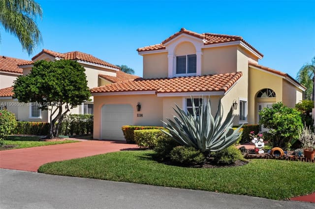 1114 SE 6th Avenue, Dania Beach, FL 33004