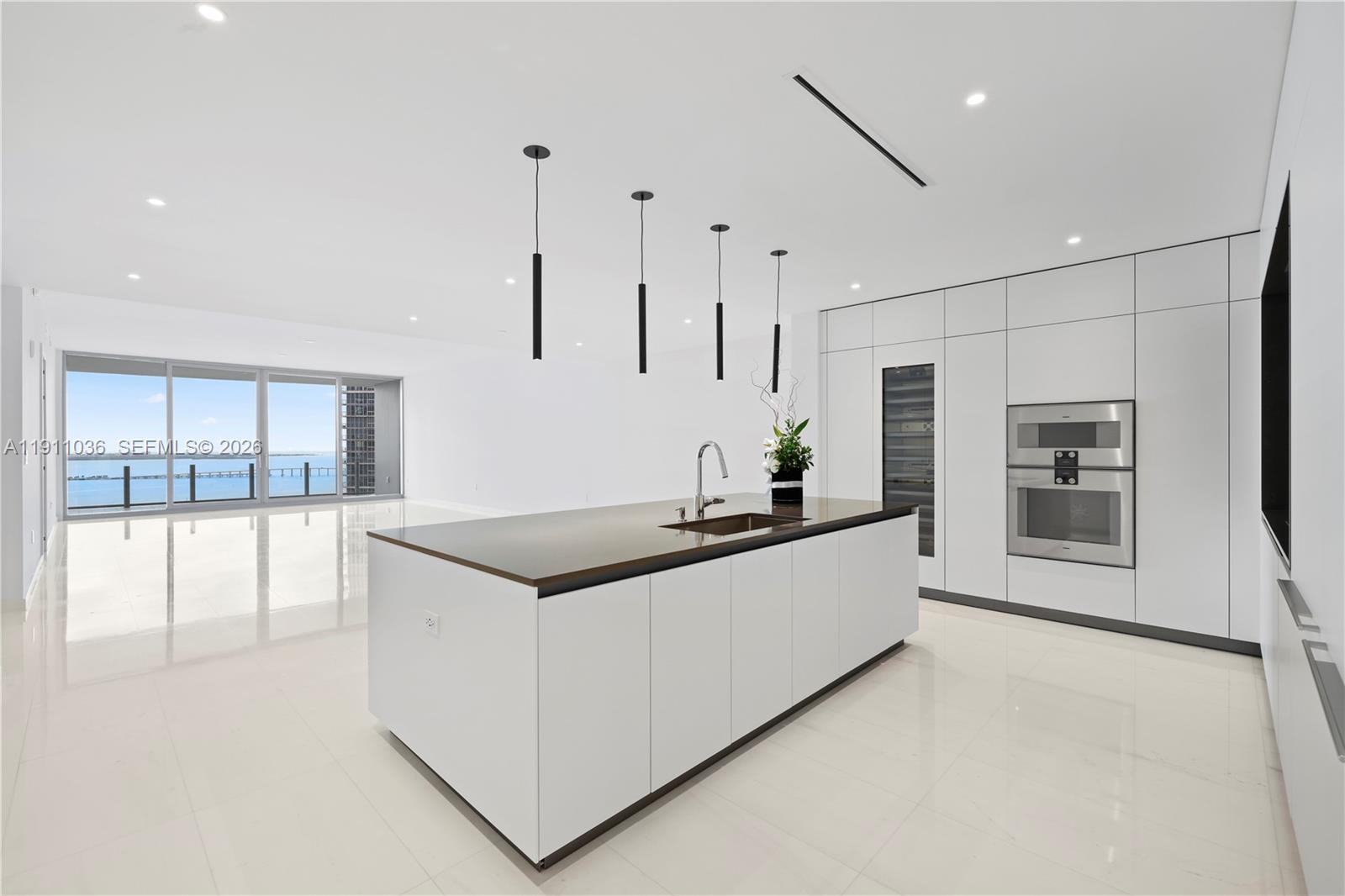 300 Biscayne Blvd Way 3404, Miami, FL 33131, Miami
