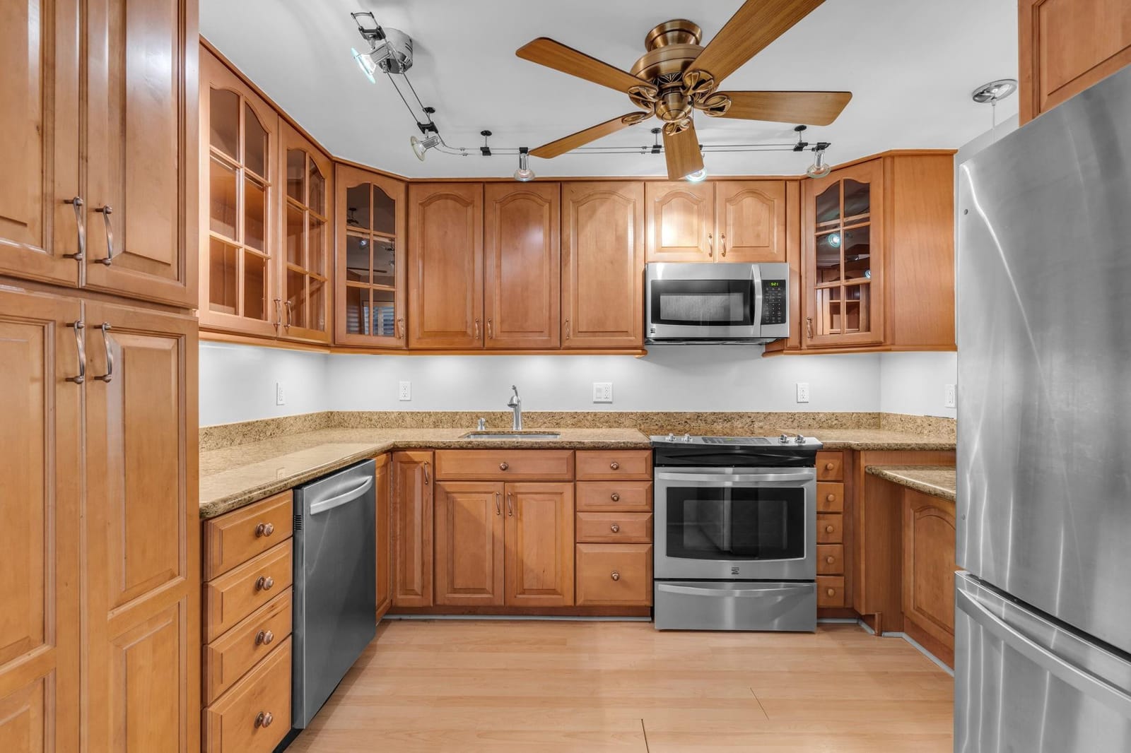 4020 W Palm Aire Drive 312, Pompano Beach, FL 33069