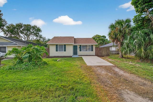 6085 7th Street, sold in Pine Tree Park Unit No 4, Vero Beach, FL