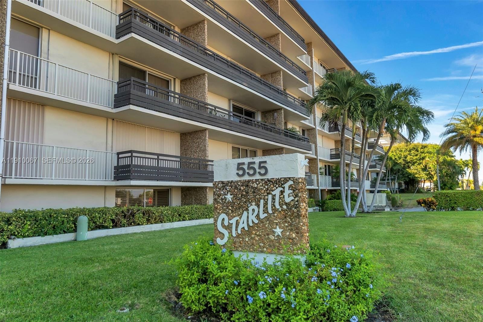 555 NW 4th Avenue 2200, Boca Raton, FL 33432 photo 2