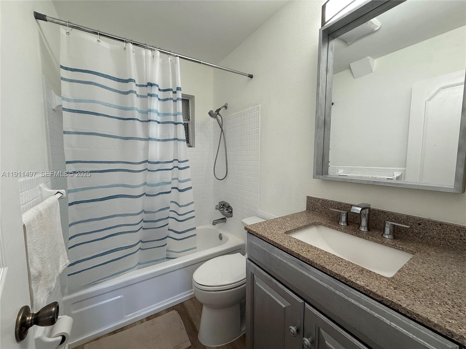 4310 NW 12th Court 302 — photo 9