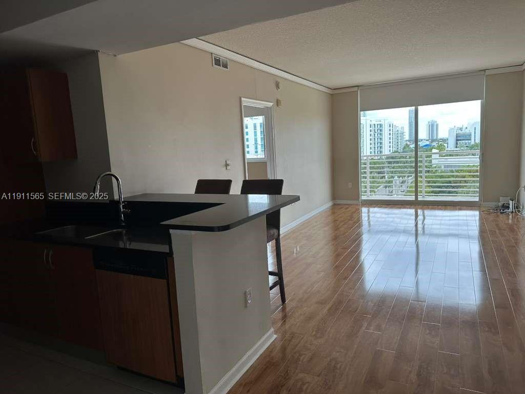 18800 NE 29th Avenue 913, Aventura, FL 33180, Aventura
