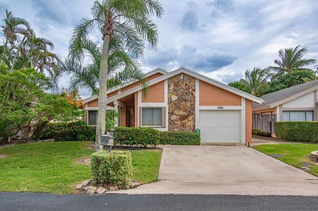 7566 Martinique Boulevard, sold in Captiva, Tamarac, FL
