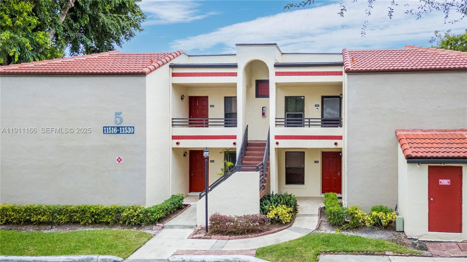 11530 NW 10th Street 11530, Pembroke Pines, FL 33026