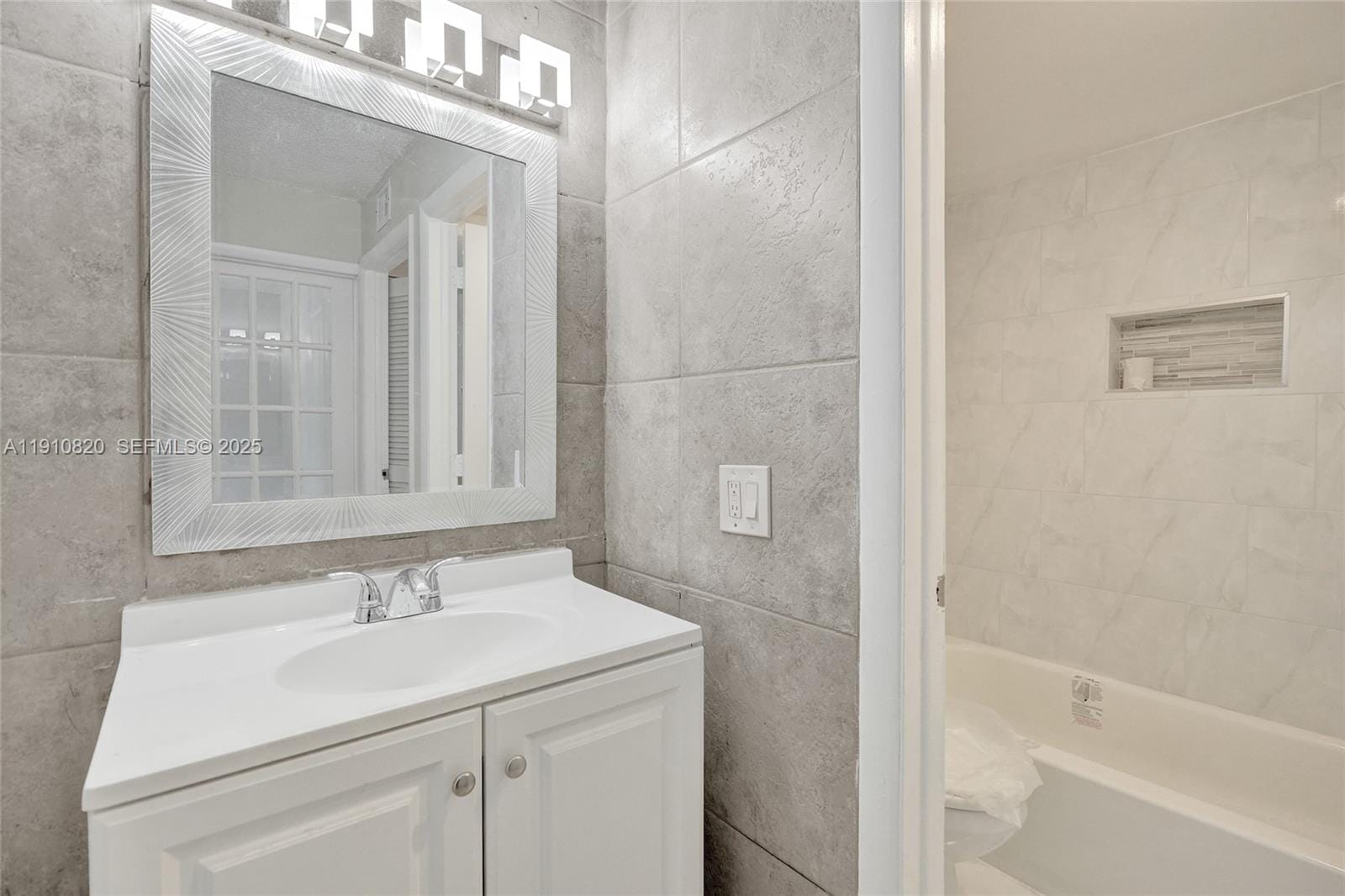 4220 NW 21st Street 206, Lauderhill, FL 33313 photo 17