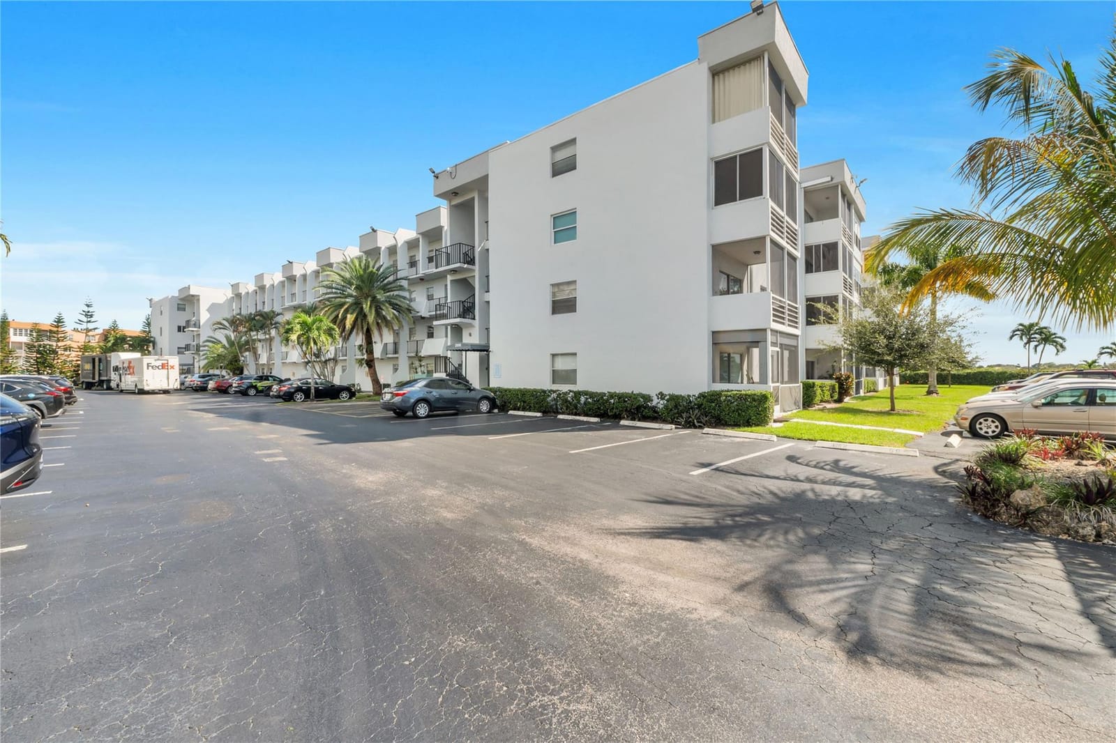 2998 Sunrise Lks Drive 115, Sunrise, FL 33322