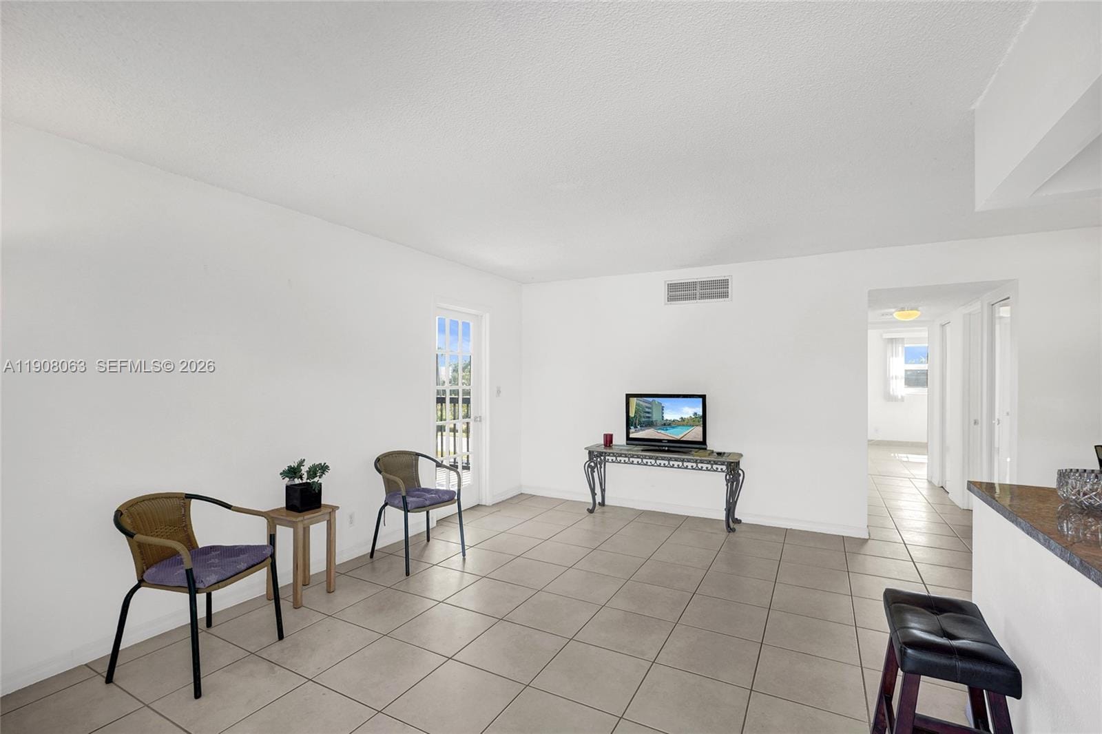 1425 Arthur Street 301A — photo 12
