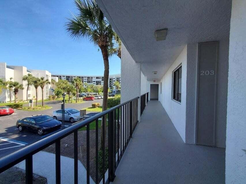 1605 S Us Highway 1 F203, Jupiter, FL 33477 photo 6