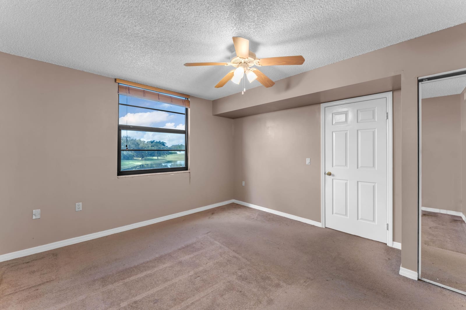 3540 Whitehall Drive 203, West Palm Beach, FL 33401 photo 13