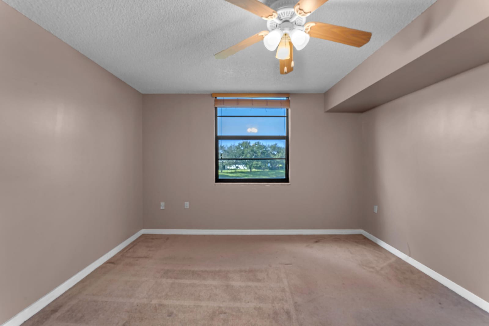 3540 Whitehall Drive 203, West Palm Beach, FL 33401 photo 14