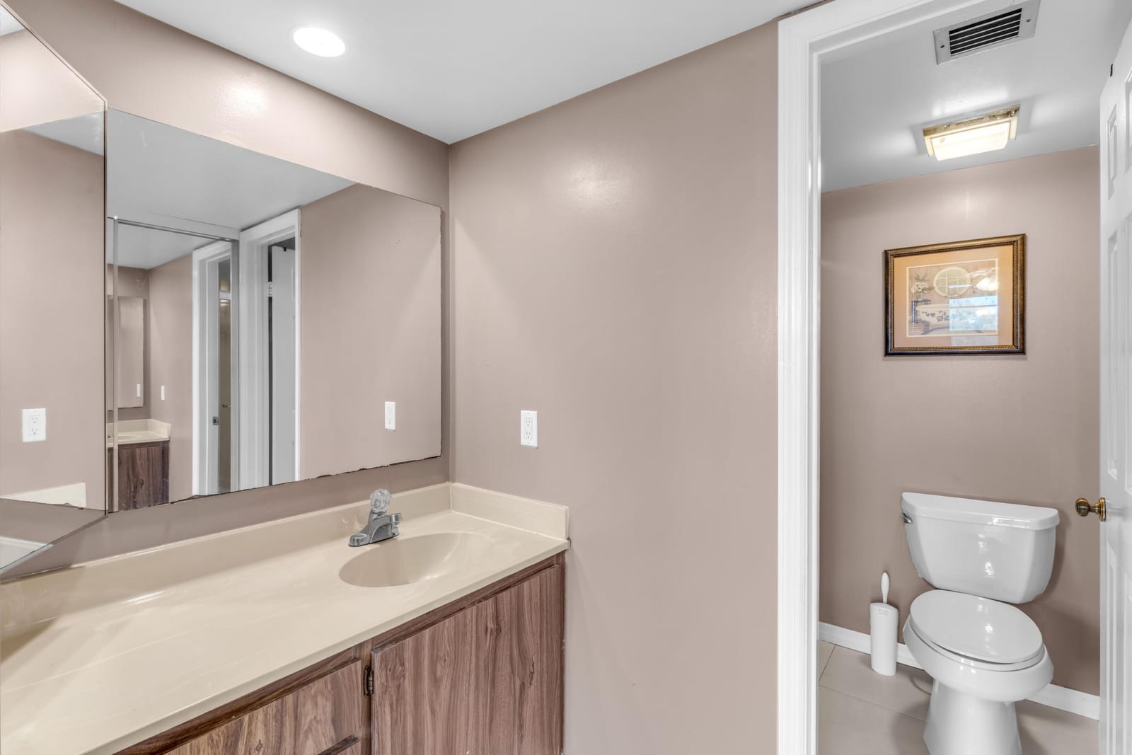 3540 Whitehall Drive 203, West Palm Beach, FL 33401 photo 16