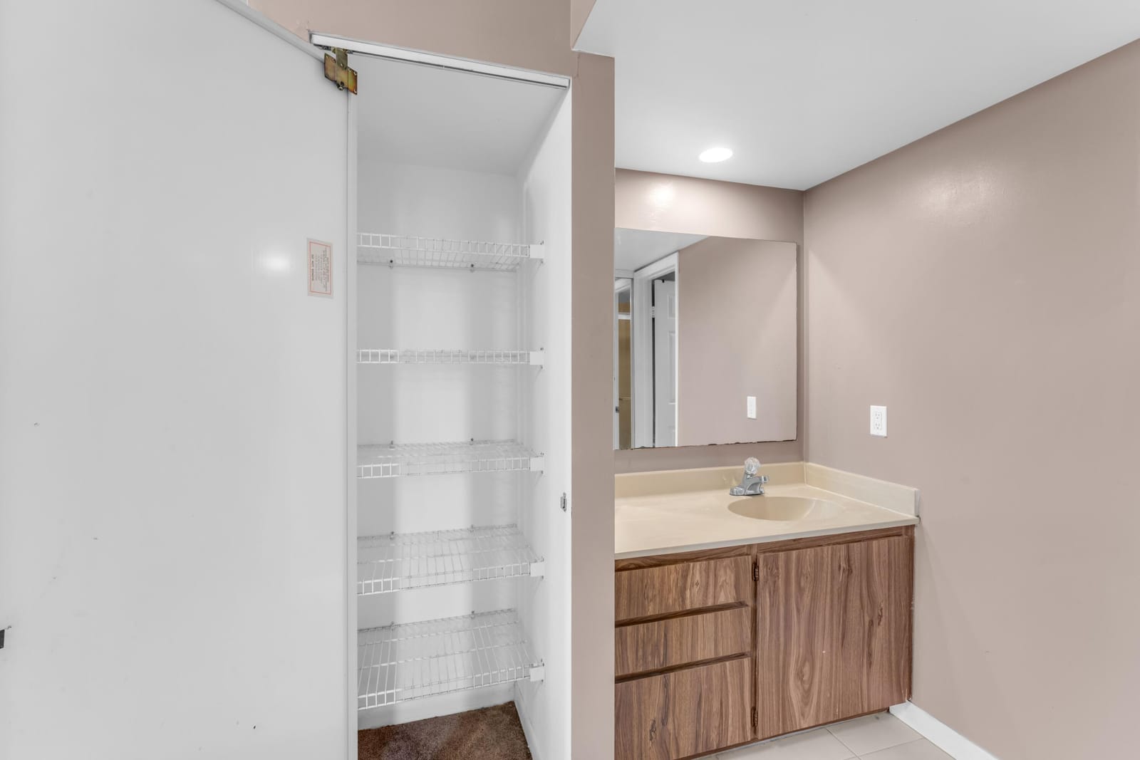 3540 Whitehall Drive 203, West Palm Beach, FL 33401 photo 21