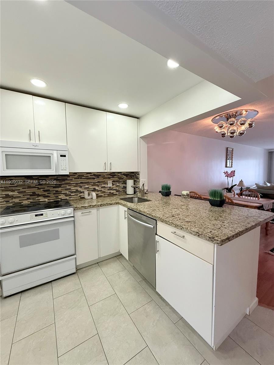 2081 S Ocean Drive 308 — photo 3
