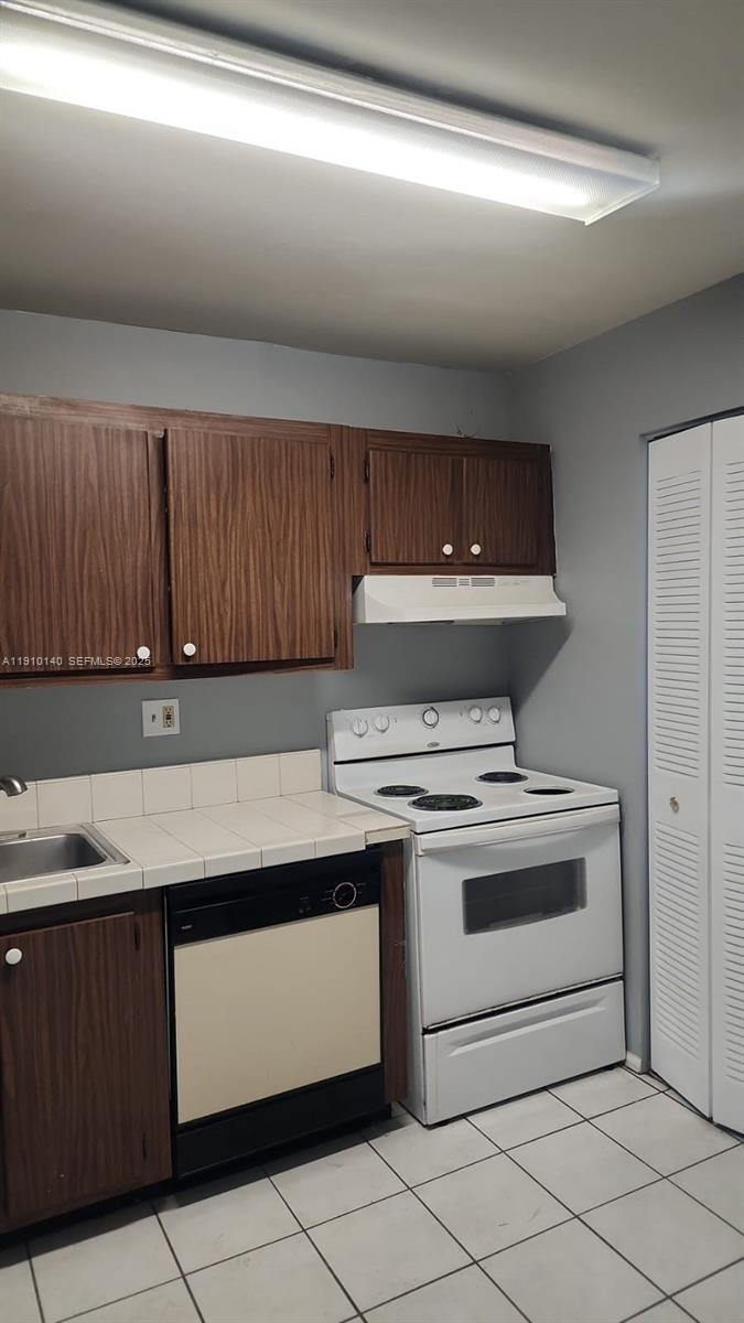 7900 S Colony Circle S 304, Tamarac, FL 33321, Tamarac
