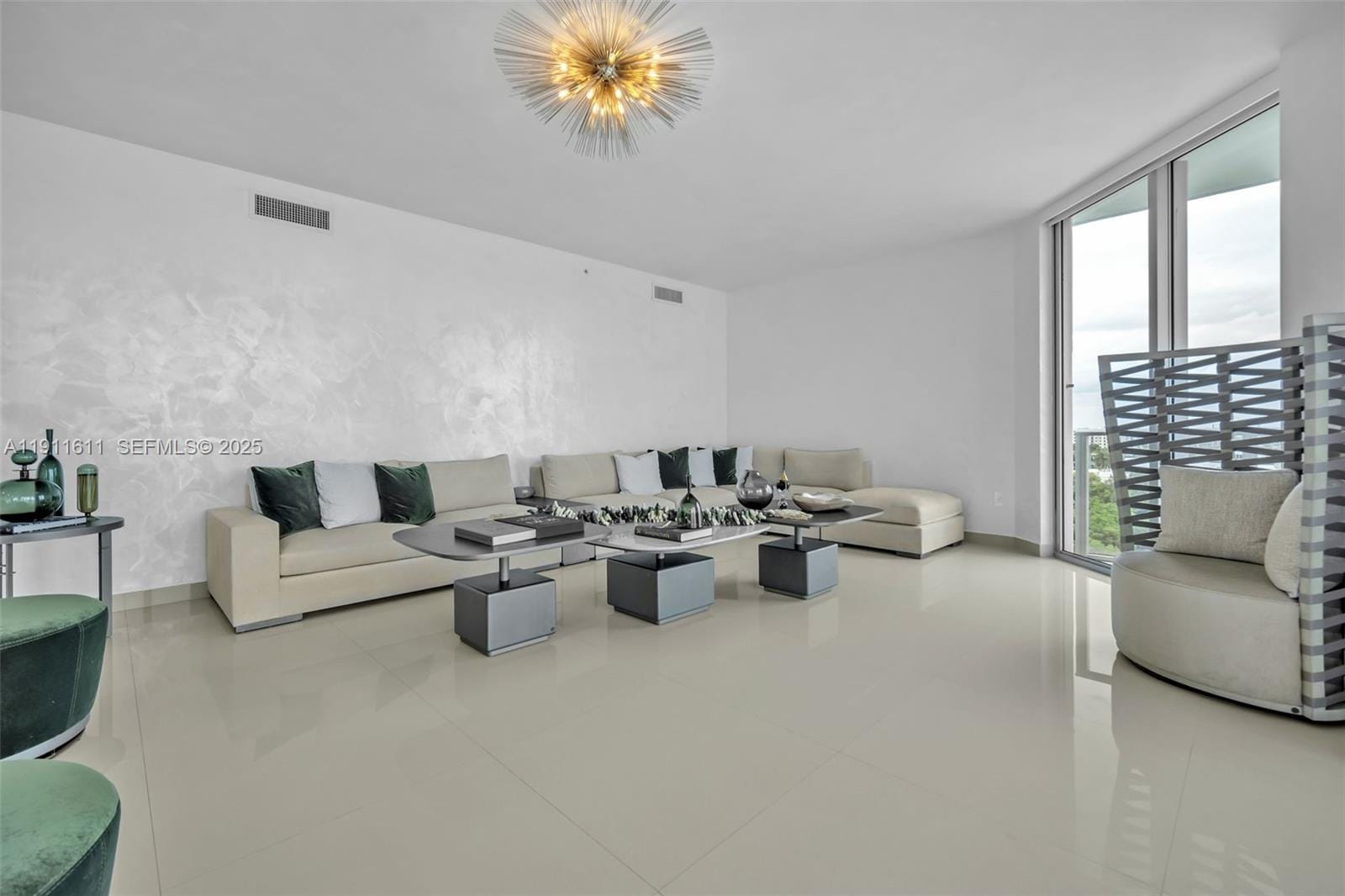 17301 Biscayne Boulevard 910 — photo 11