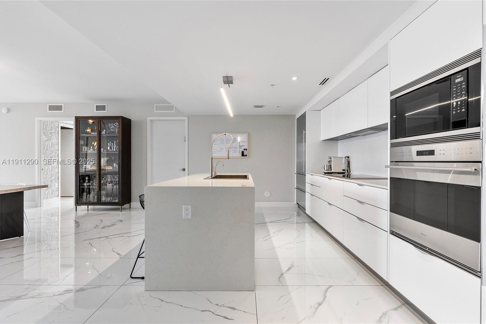 9521 E Bay Harbor Drive 604 — photo 4