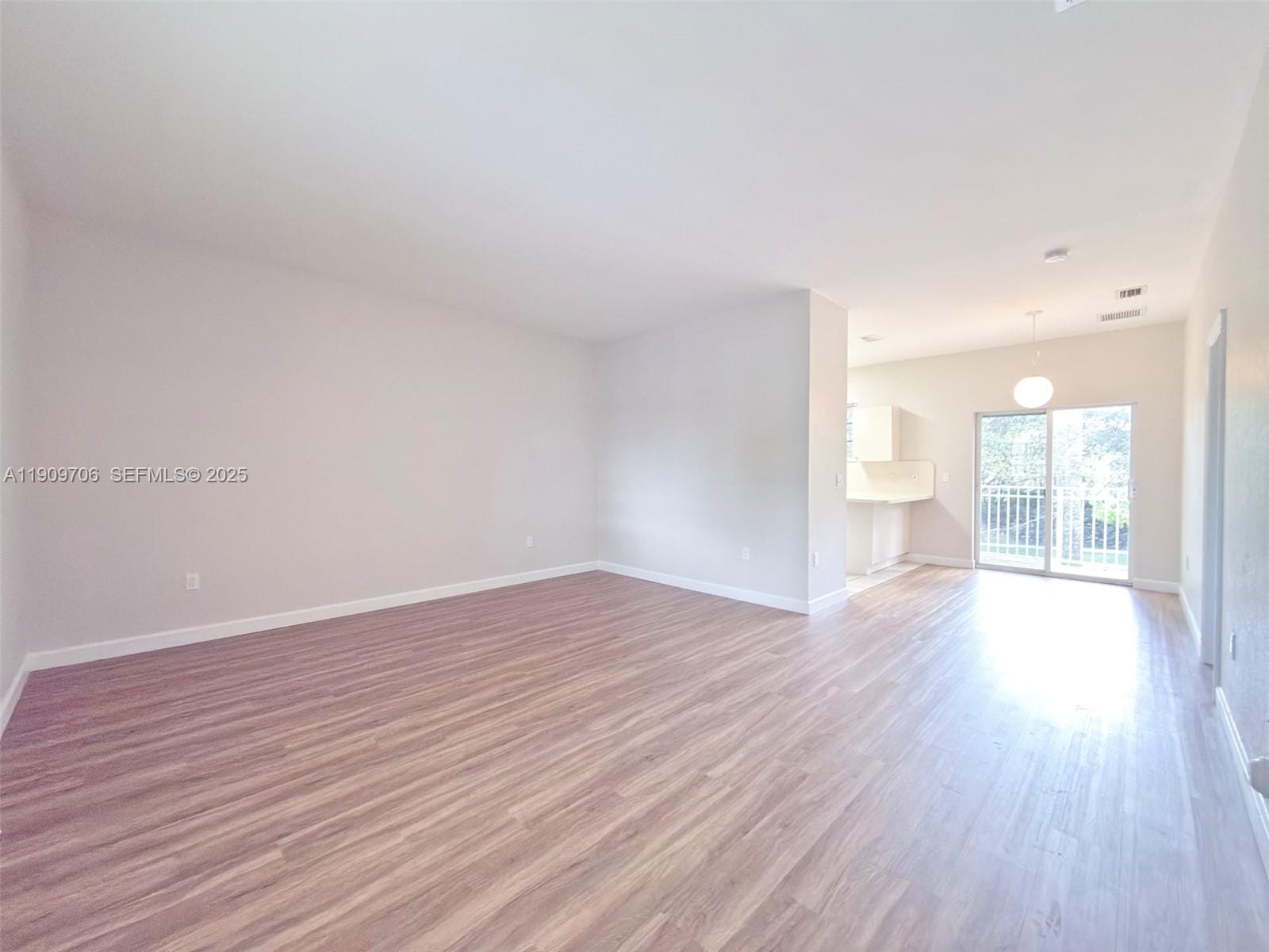 2610 NE 3rd Drive 203 — photo 5