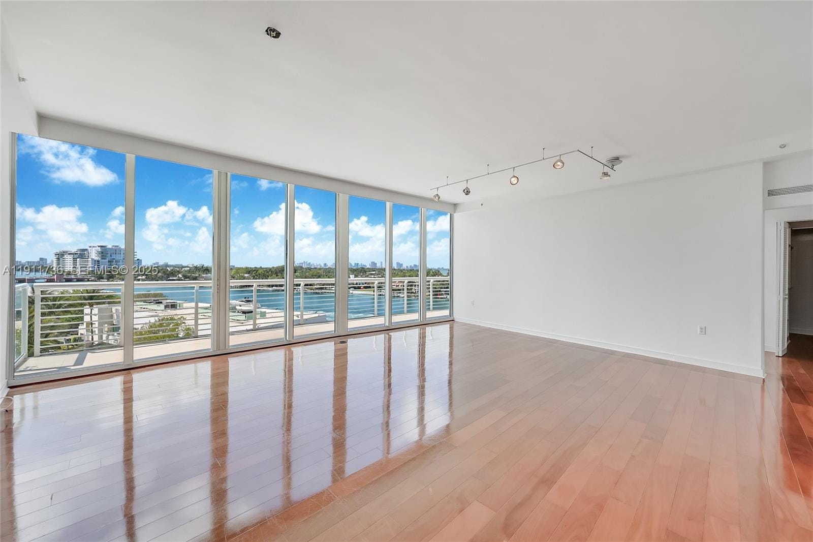 6580 Indian Creek Drive 602, Miami Beach, FL 33141 photo 1