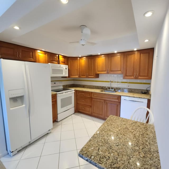 268 Wellington J, sold in Wellington Condos, West Palm Beach, FL