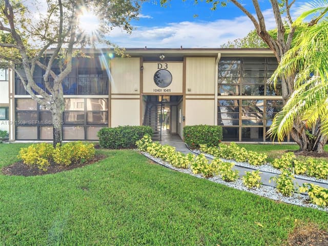 10415 E Clairmont Circle 212, sold in Clairmont Condominium, Fort Lauderdale, FL