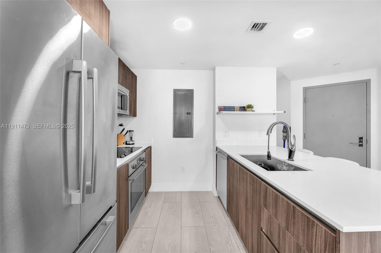 488 NE 18th Street 4311, Miami, FL 33132 photo 22