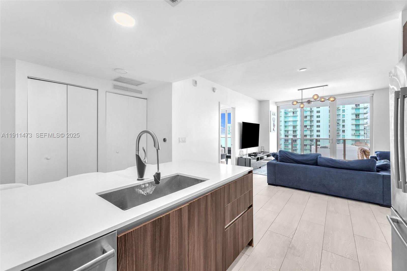 488 NE 18th Street 4311, Miami, FL 33132 photo 27
