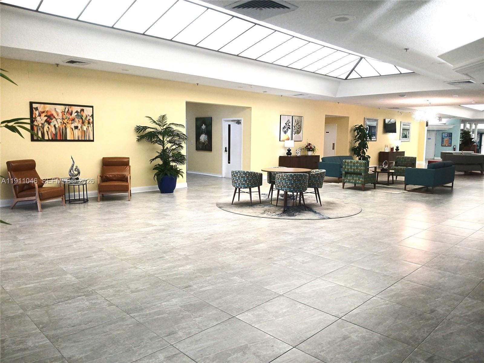 10442 Sunrise Lakes Boulevard 203, Sunrise, FL 33322 photo 17